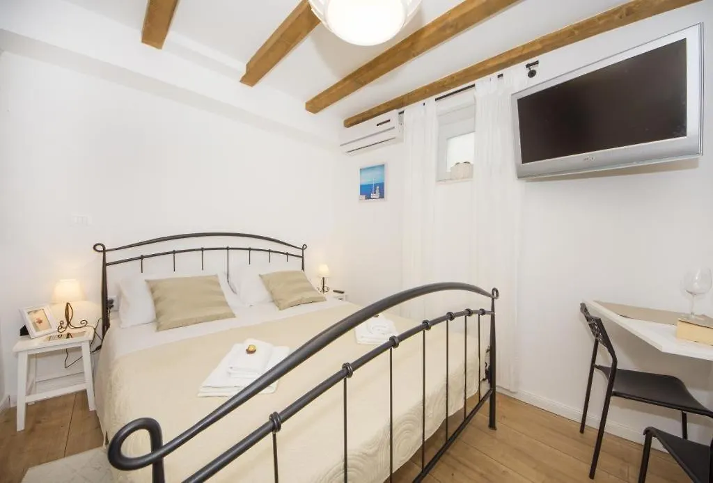Casa de hóspedes Apartments Stone Elegance Split