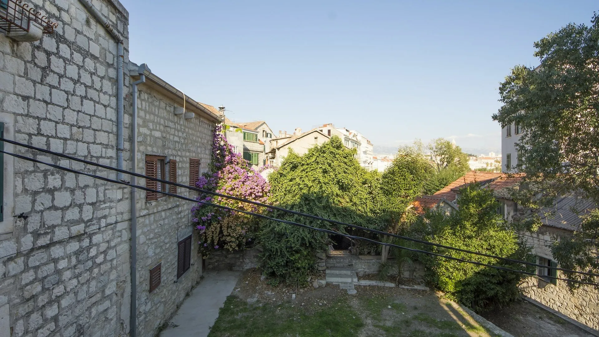 Apartments Stone Elegance Split 3*,  Croácia